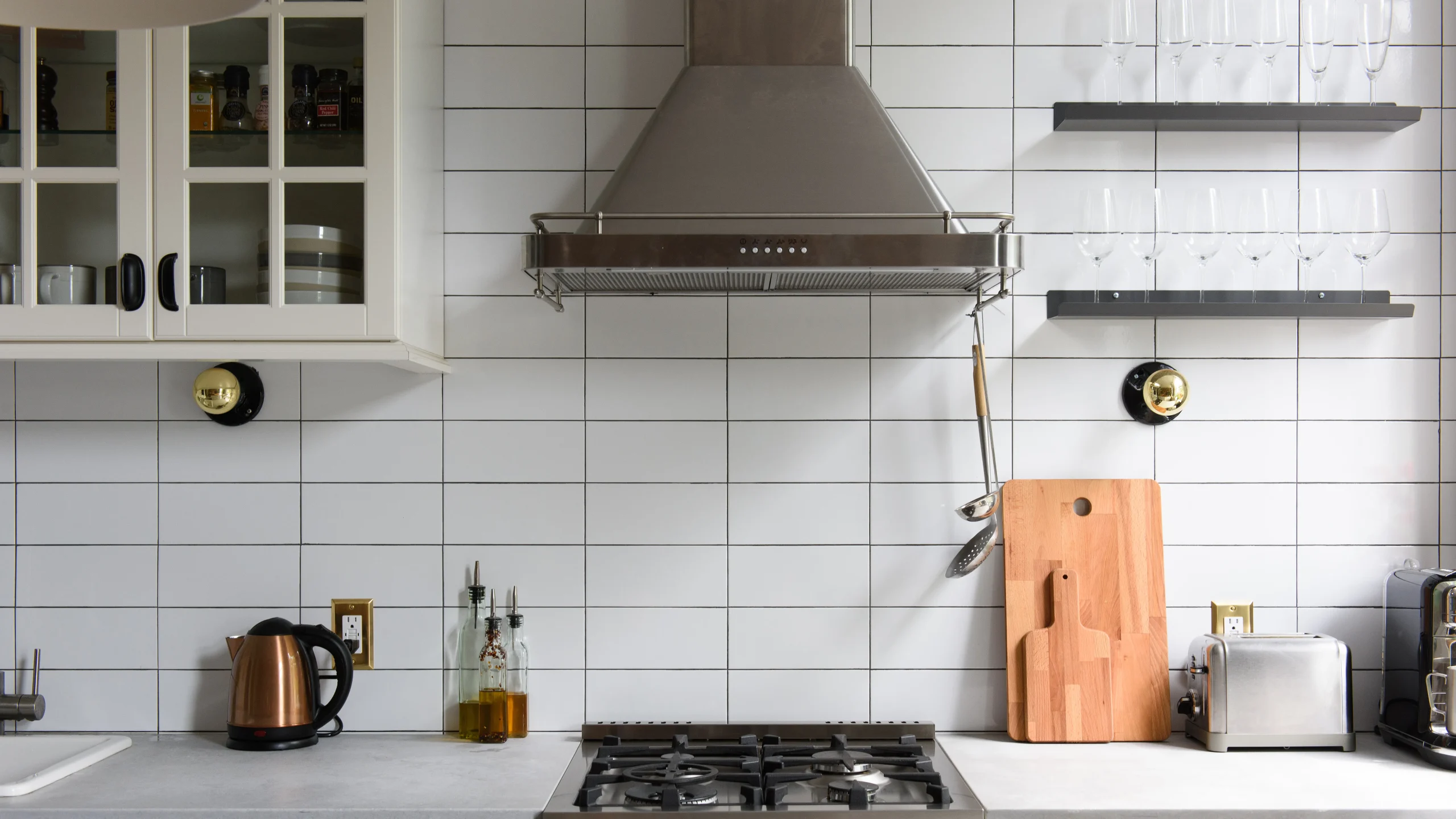 Why the Right Backsplash Can Make or Break Your Kitchen Design