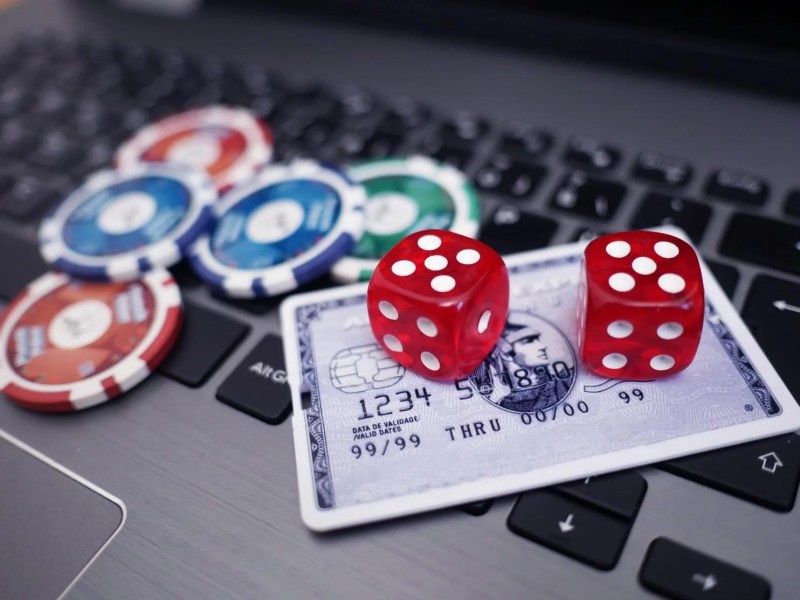 Modern Trends in Online Casinos: From Slot Variety to Gaming Strategies