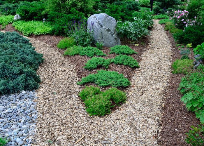 Using Wood Chips for Garden Pathways