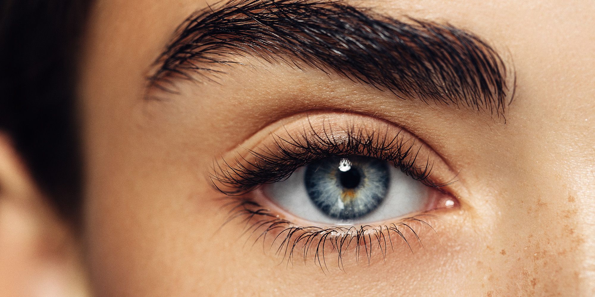 Slay Your Lashes: Achieving Stunning Results with At-Home Eyelash Extensions