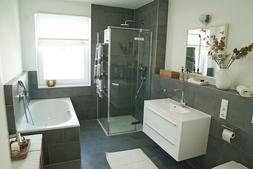 What to Consider When Choosing a Shower Enclosure